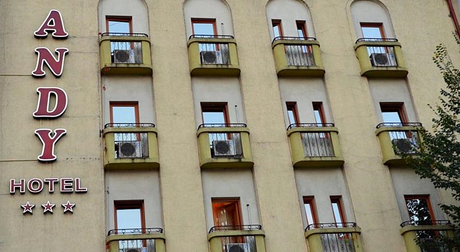 בוקרשט Hotel Reina מראה חיצוני תמונה