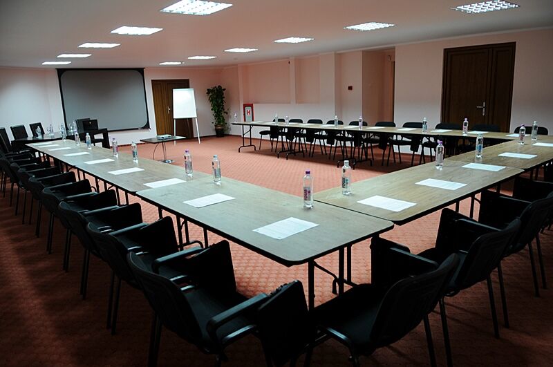 בוקרשט Hotel Reina מראה חיצוני תמונה
